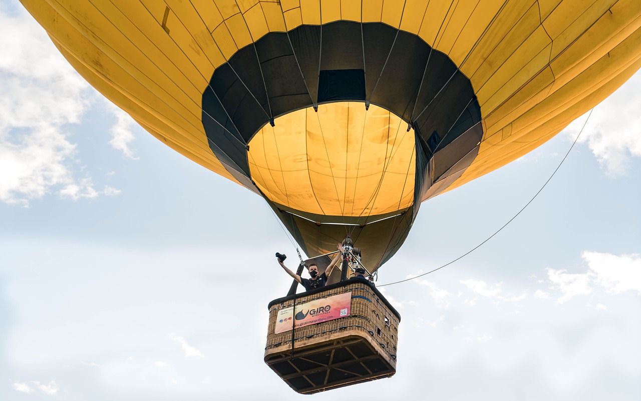 découvrez un monde d'aventures palpitantes, où chaque expérience est une invitation à explorer, à défier vos limites et à créer des souvenirs inoubliables. rejoignez-nous pour une escapade pleine d'adrénaline et d'émerveillement !