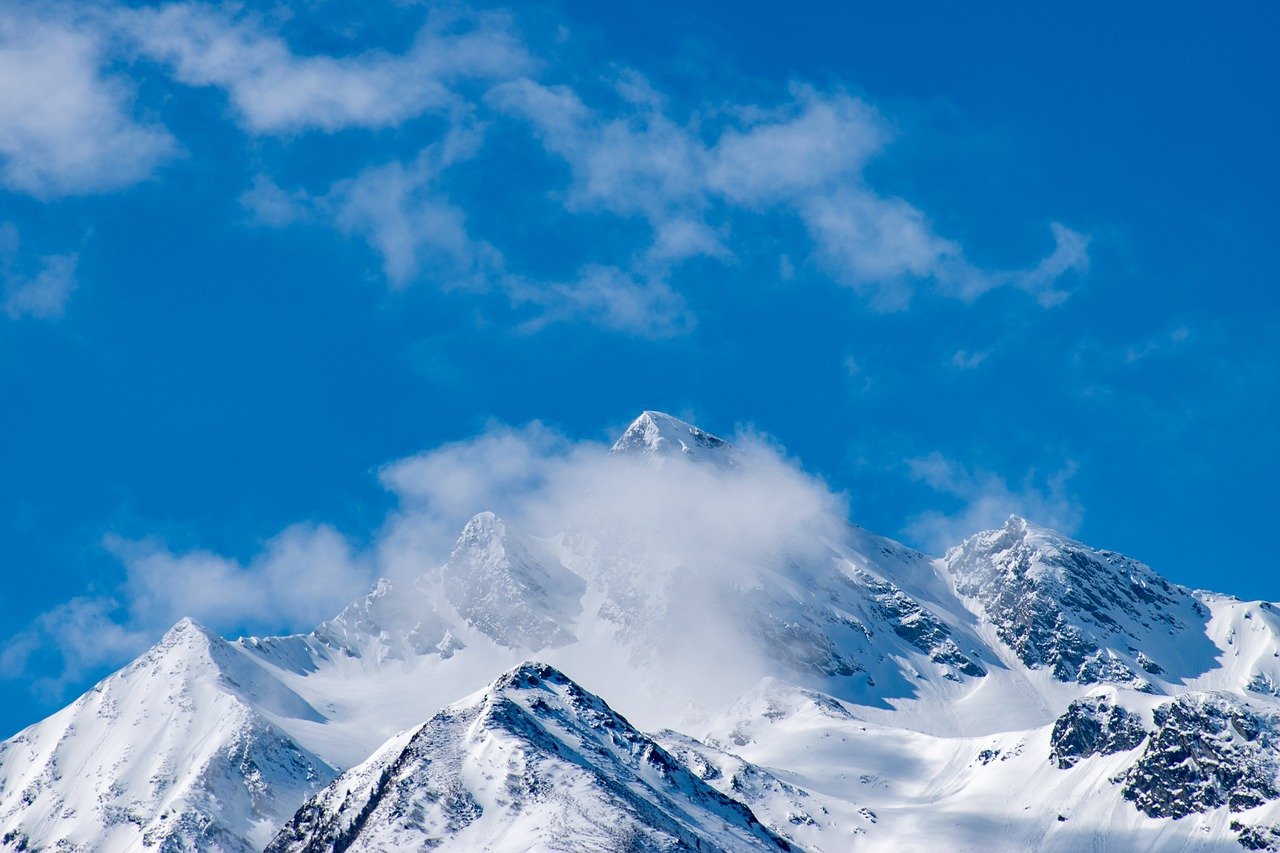 découvrez les différentes saisons de voyage et leurs spécificités. que vous soyez passionné par l'hiver à la montagne ou par l'été sur la plage, explorez les meilleures destinations, conseils et astuces pour profiter pleinement de chaque période de l'année.