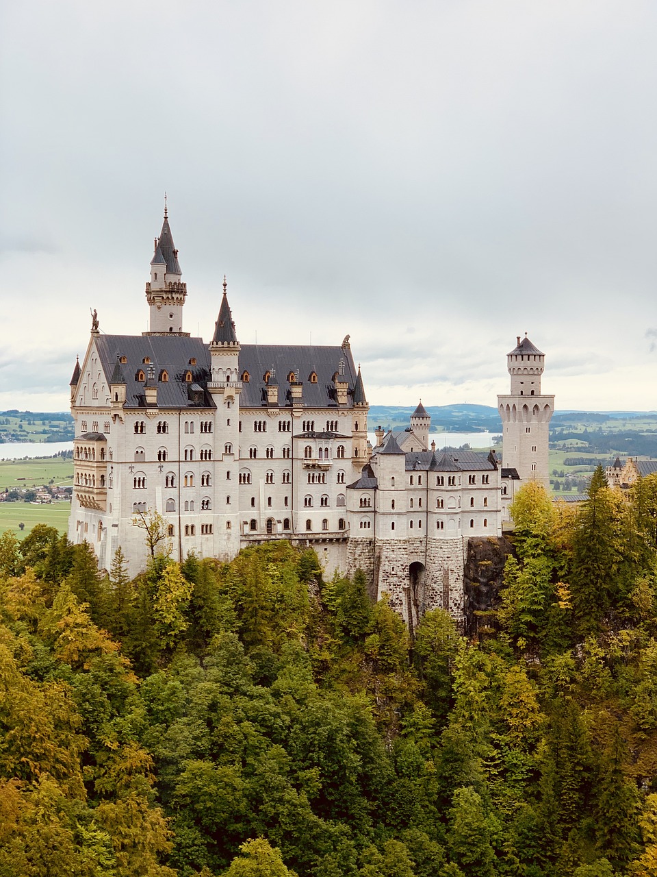 découvrez les meilleures attractions touristiques à travers le monde. explorez des sites emblématiques, des paysages naturels à couper le souffle et des expériences culturelles inoubliables qui sauront enrichir votre voyage.