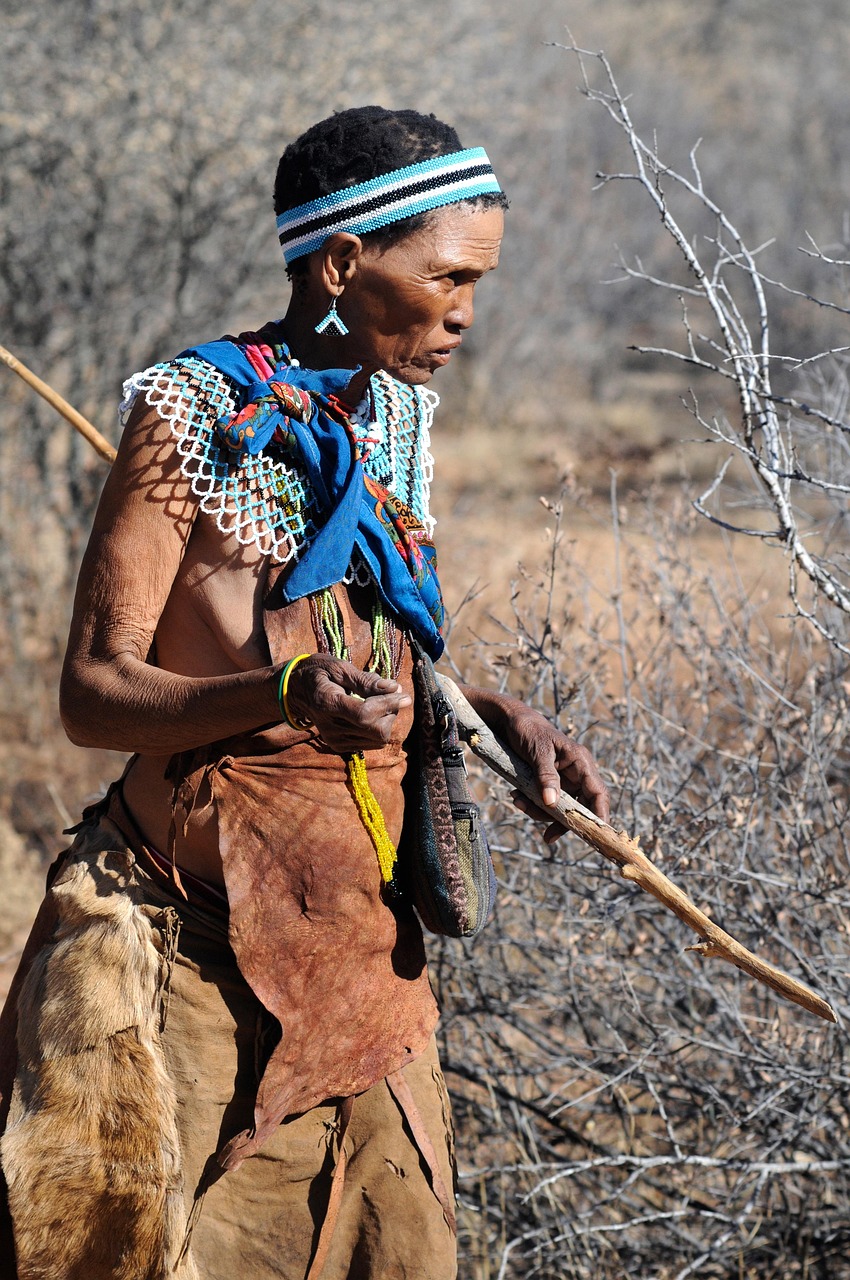 découvrez le botswana, un pays d'afrique australe réputé pour sa faune sauvage exceptionnelle, ses paysages magnifiques et ses parcs nationaux emblématiques tels que le delta de l'okavango et le parc national de chobe. plongez dans la culture riche des populations locales et explorez les merveilles naturelles qui font du botswana une destination incontournable pour les amoureux de la nature et les aventuriers.