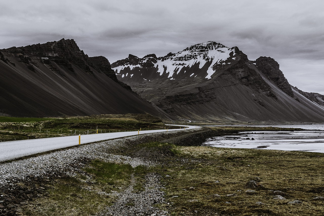 découvrez l'excitation du tourisme d'aventure ! plongez dans des expériences uniques qui vous rapprochent de la nature, des sports extrêmes aux explorations insolites. préparez-vous à vivre des moments inoubliables en pleine aventure.