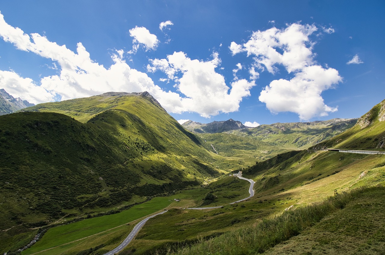 découvrez les meilleures destinations de voyage d'été qui vous permettront de profiter du soleil, de plages paradisiaques et d'aventures inoubliables. planifiez votre escapade estivale idéale et explorez des lieux enchanteurs à travers le monde.