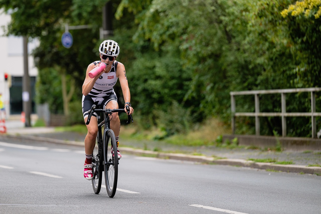 découvrez le monde passionnant du cyclisme : conseils, itinéraires, techniques et équipements pour les passionnés de vélo, que vous soyez débutant ou expert. rejoignez-nous pour explorer les dernières tendances et améliorer vos performances sur deux roues.