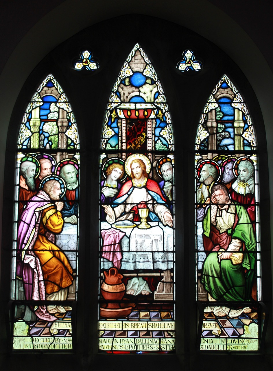 découvrez la semaine sainte, un temps de réflexion et de célébration pour les chrétiens, marquant les événements clés de la passion du christ, du dimanche des rameaux à pâques. plongez dans les traditions, les rites et les significations spirituelles qui font de cette période un moment unique de dévotion.