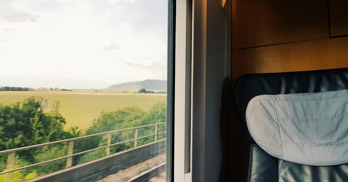 découvrez tout ce que vous devez savoir sur les transports publics : avantages, types de services, horaires, tarifs et conseils pratiques pour rendre vos trajets quotidiens plus simples et efficaces.